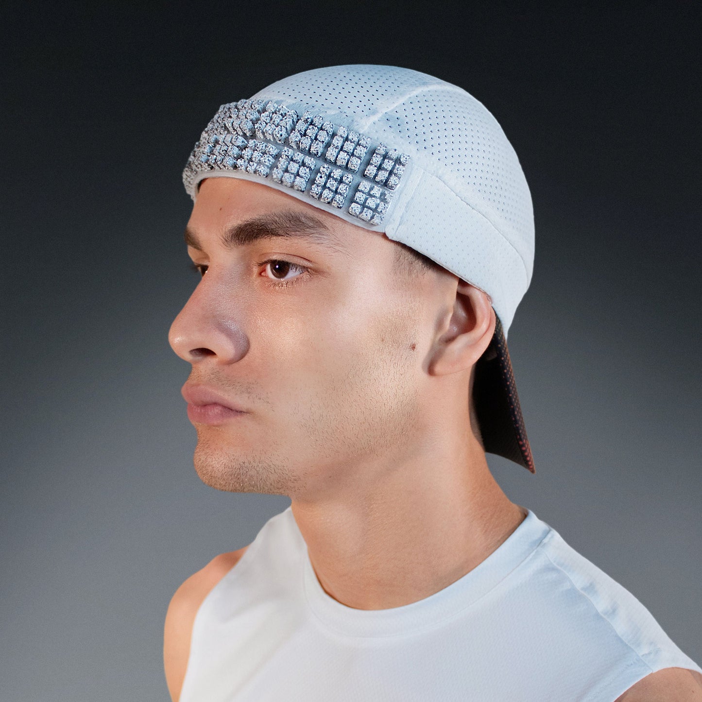 Reverse Cap with cooling pieces