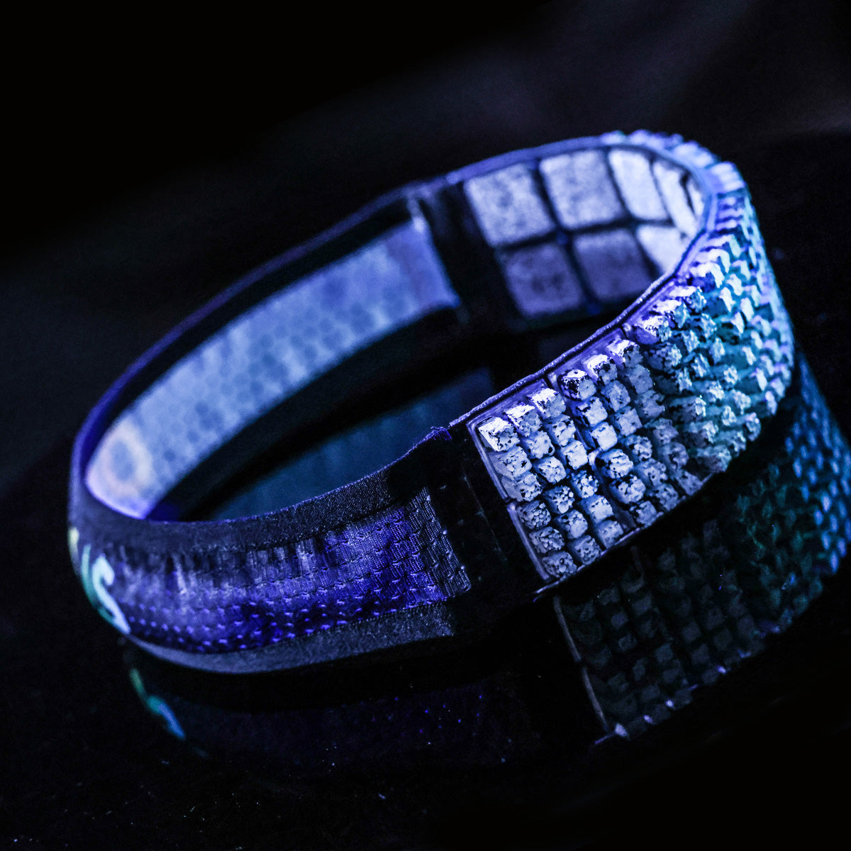 Headband with Cooling Pieces – Omius Inc.